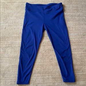Fabletics Salar Solid PureLuxe Capri